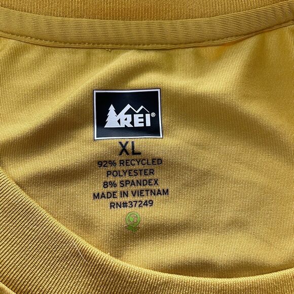 REI Mens XL Short Sleeve Active Outdoor Hiking T-Shirt Recycled Polyester *READ* - Picture 3 of 8
